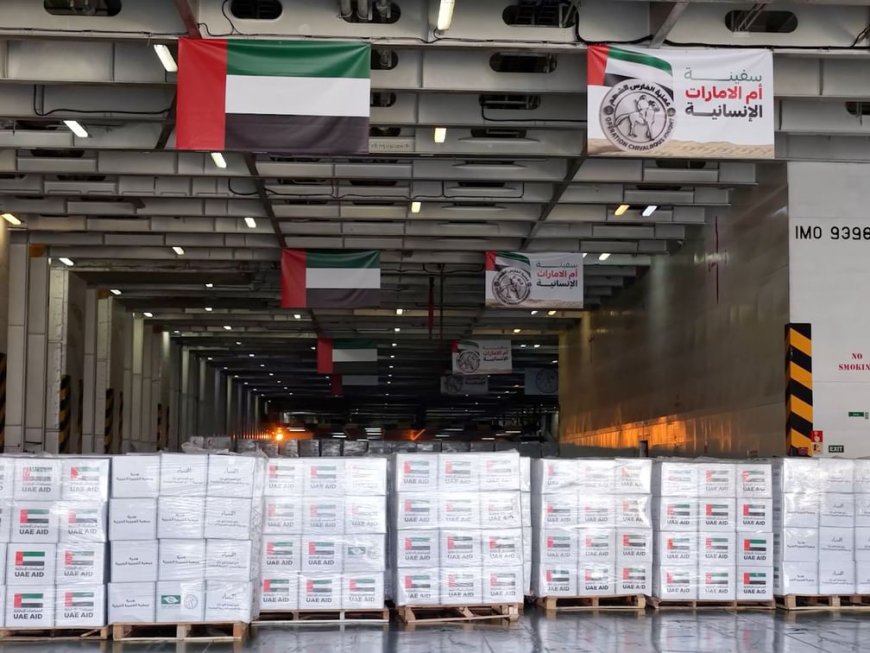Emiratos envía a Gaza el buque humanitario Umm Al Emarat con más de 7.300 toneladas de ayuda