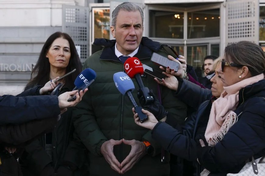 Vox expulsa a Ortega Smith de forma cautelar por no ceder la portavocía en el Ayuntamiento de Madrid