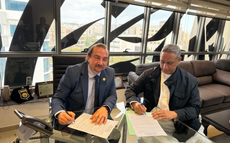 Una delegación de la Fundación "Mensaje de Paz" visita ALECSO en Túnez y firma un acuerdo de asociación estratégica