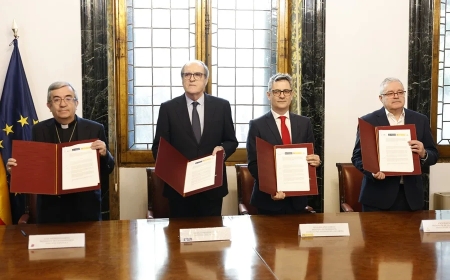El Gobierno y la Iglesia firman el protocolo para indemnizar a las víctimas de abusos sexuales en España