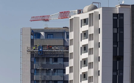 El precio de la vivienda en España sube un 14,3 % en el primer trimestre y roza los 2.000 euros/m2