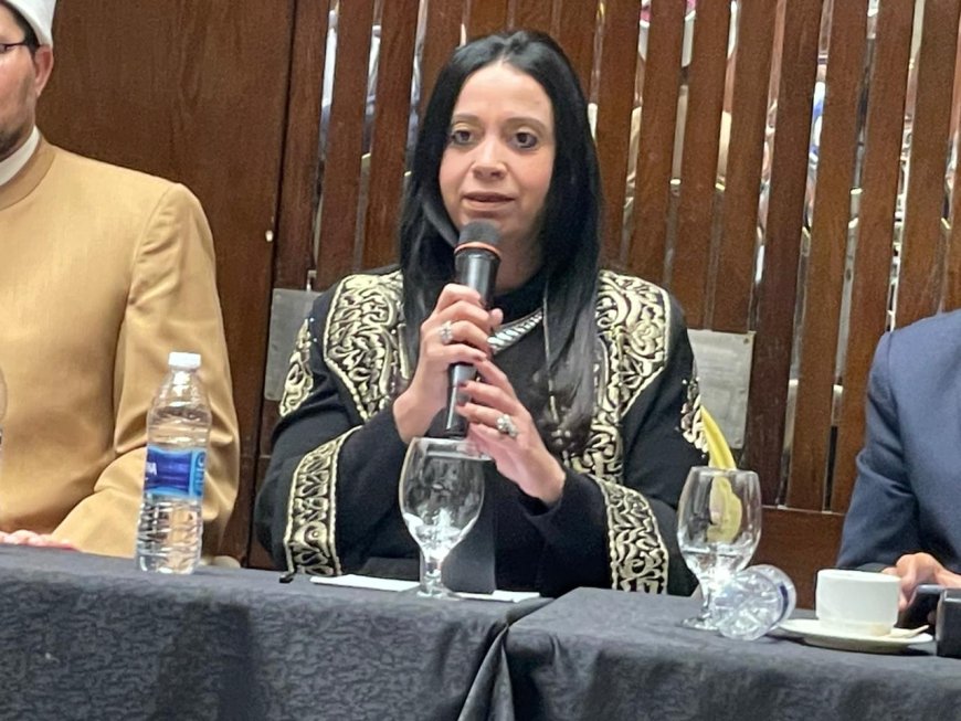 Mai Al-Tallaoui en el seminario "Mensaje de Paz": La paz comienza en el individuo y rechazar la violencia es un deber de todos