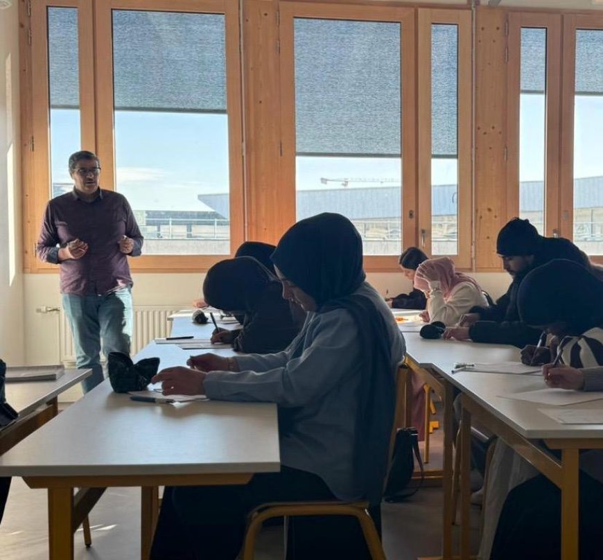 El Dr. Chokri Mimouni, representante de la Fundación "Mensaje de Paz" en Francia, continúa sus conferencias sobre las ideas y visiones del pensador Ali Al-Shorafa.