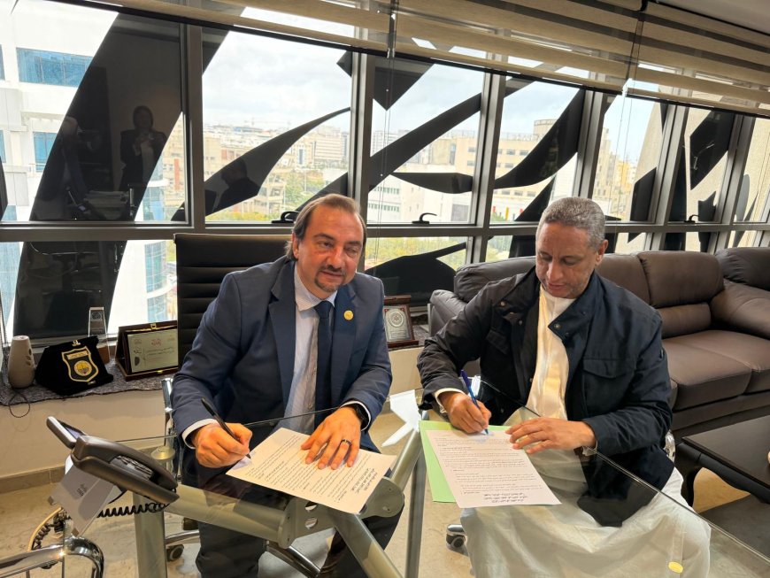 Una delegación de la Fundación "Mensaje de Paz" visita ALECSO en Túnez y firma un acuerdo de asociación estratégica