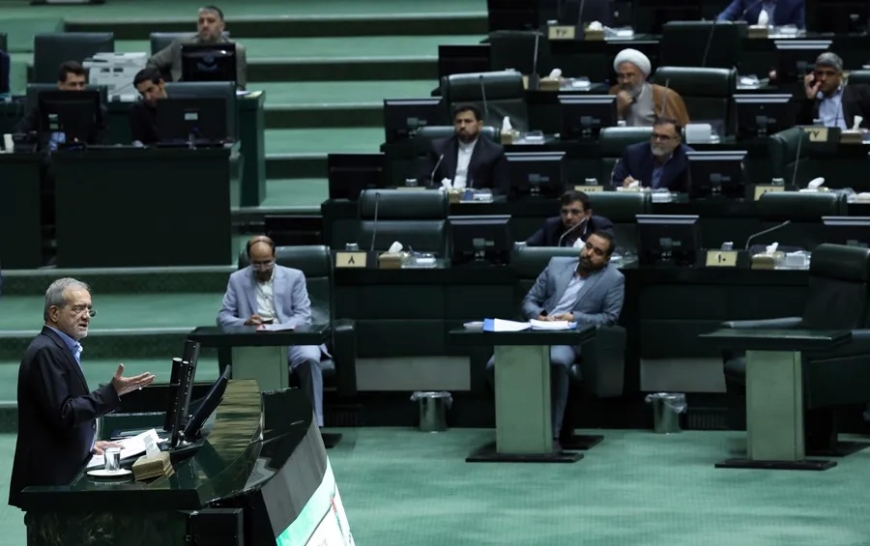 El Parlamento iraní debate la salida de Irán del Tratado de No Proliferación Nuclear