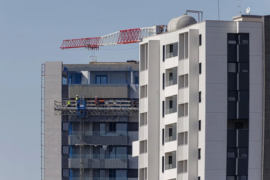 El precio de la vivienda en España sube un 14,3 % en el primer trimestre y roza los 2.000 euros/m2