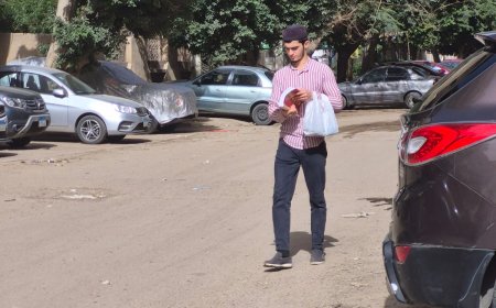 Estudiantes de Rusia, Malasia, Kirguistán, Nigeria y Chechenia en Al-Azhar elogian las obras "Destellos en el camino" y "El Mensaje del Islam" del pensador Ali Al-Shurafa