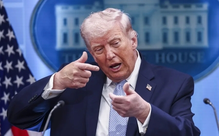 Trump amenaza con una ofensiva mayor si falla el acuerdo con Irán y mantiene sus tropas en la región