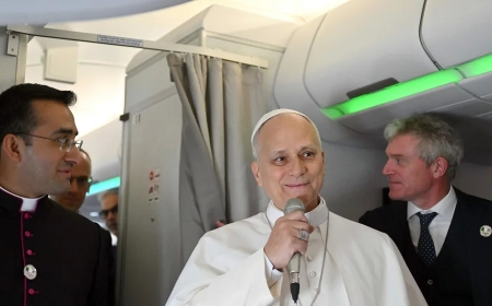 El papa responde a las críticas de Trump: la Iglesia «tiene la obligación moral de ir contra la guerra»
