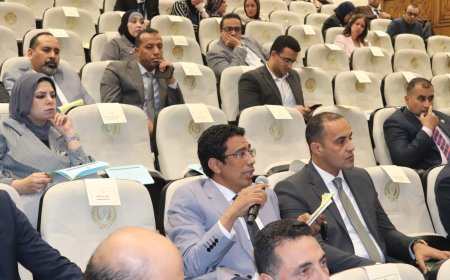 Dr. Abu Al-Fadl Al-Esanwy desde la sede de la Liga Árabe: Lo que ocurre no es una "fluidez de identidad" sino un conflicto entre dos proyectos... El Quinto Congreso de los Hermanos Musulmanes planteó un desafío temprano a la identidad árabe
