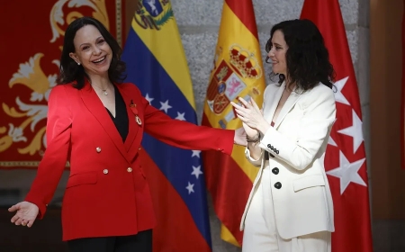 María Corina Machado recibe la Medalla de Oro de Madrid: «Siento que hoy empieza nuestro retorno»