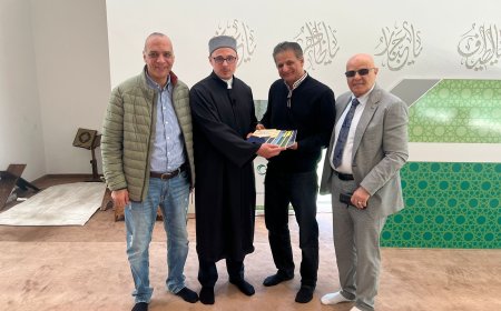 Gran afluencia de público para conocer las obras del pensador Ali Muhammad Al-Shurafa Al-Hammadi en Graz, Austria