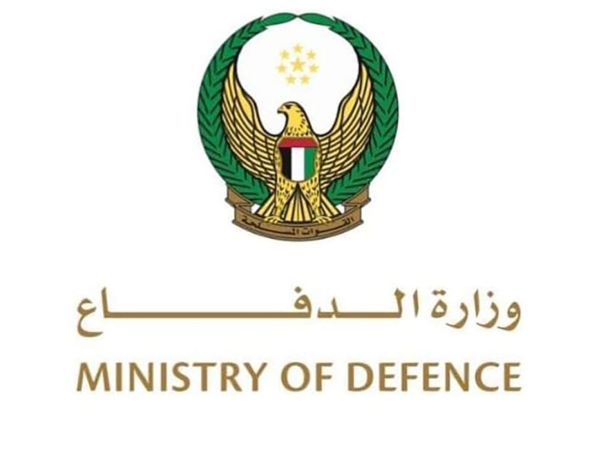 Las defensas aéreas de Emiratos interceptan 19 misiles balísticos y 26 drones