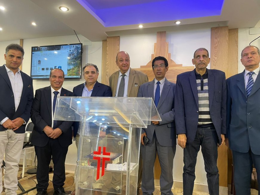 "Mensaje de Paz" promueve la convivencia en la celebración de la Iglesia Bautista.. Los himnos abrazan el amor a la patria | FOTOS