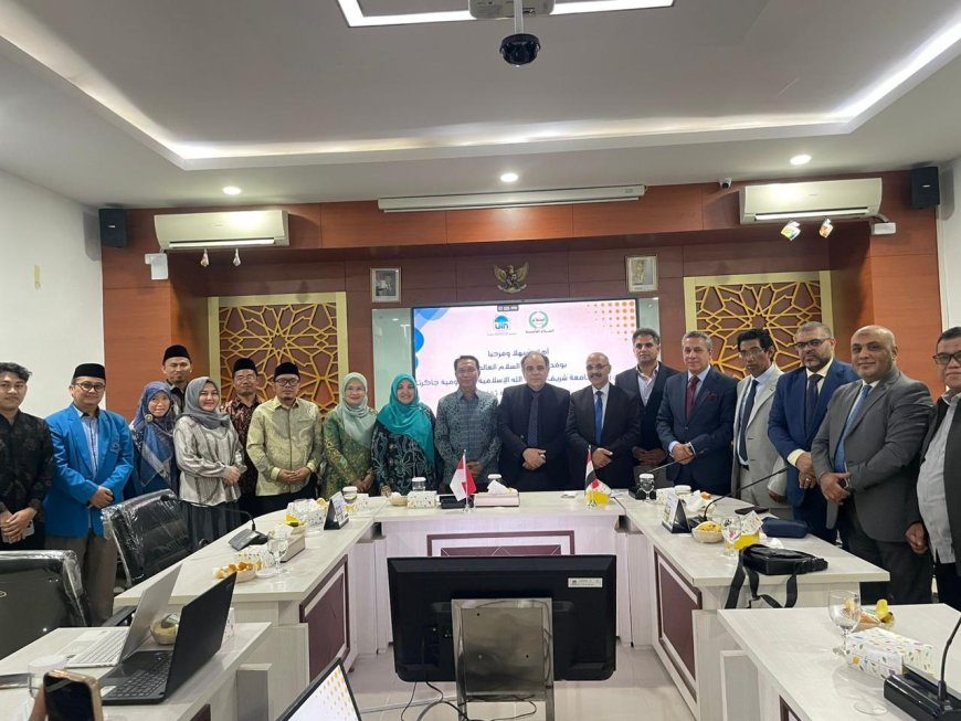 La Universidad Estatal Syarif Hidayatullah de Indonesia recibe a la delegación de "Mensaje de Paz" | FOTOS