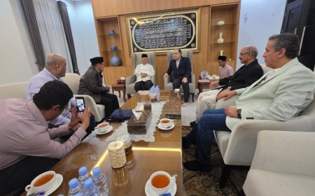 El Jeque Ma'ruf Amin, 13º vicepresidente de la República de Indonesia, recibe a la delegación de la Fundación "Mensaje de Paz" | Fotos