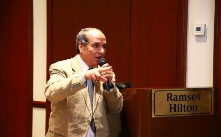 Dr. Guirguis Awad en el simposio Mensaje de Paz: La familia es el proyecto más grande para construir la sociedad... y el niño es la riqueza del futuro