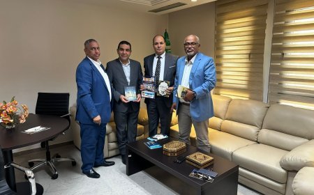 Delegación de "Mensaje de la Paz Mundial" se reúne en Túnez con el director del Departamento de Ciencia e Investigación Científica de la ALECSO para fortalecer la cooperación intelectual y de investigación