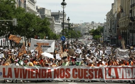 Miles de personas claman en Madrid por una vivienda digna y llaman a una huelga general