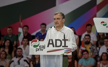 Aitor Esteban (PNV) considera «irresponsable» que el Gobierno «siga más allá de 2026»