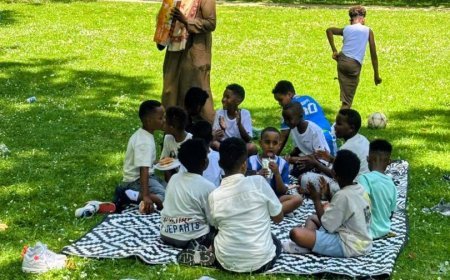 La escuela Al-Resalah en Frankfurt organiza una celebración por Eid al-Adha y agradece al pensador árabe, el Sr. Ali Al-Shurafa