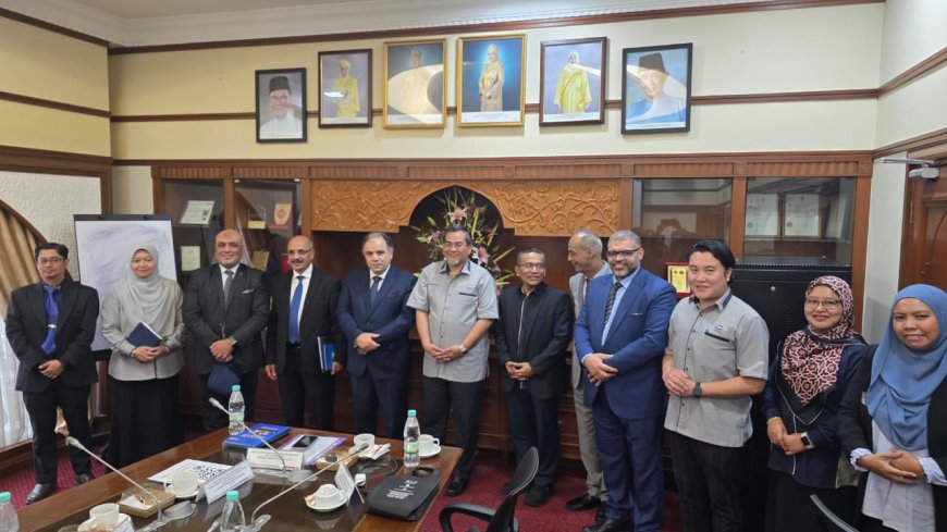 Delegación de "Mensaje de Paz" siembra la semilla de la armonía en la Universidad de Ciencias Islámicas de Malasia