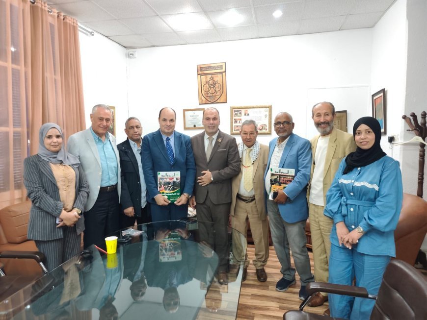El Ministro de Asuntos Religiosos de Túnez se reúne con la delegación de la Fundación Mensaje de Paz, el Centro del Árabe y la Biblioteca Digital, y elogia el enfoque ilustrado de Al-Shurafa Al-Hammadi