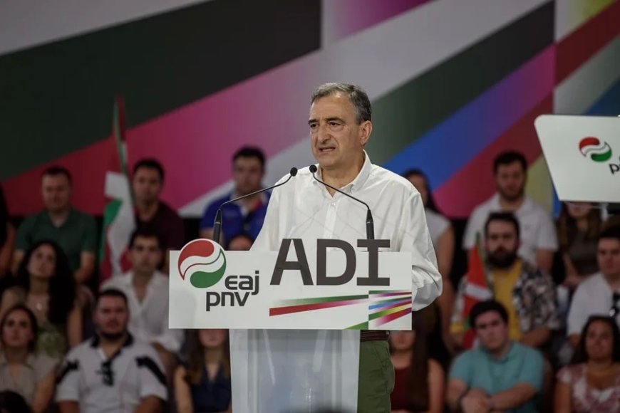 Aitor Esteban (PNV) considera «irresponsable» que el Gobierno «siga más allá de 2026»