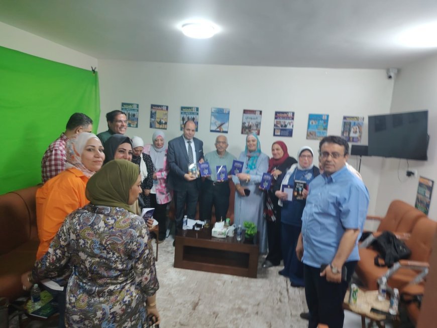 En fotos: Distribución del libro "El Mensaje del Islam" de Al-Shurafa Al-Hammadi a los invitados del Foro Árabe para la Creatividad