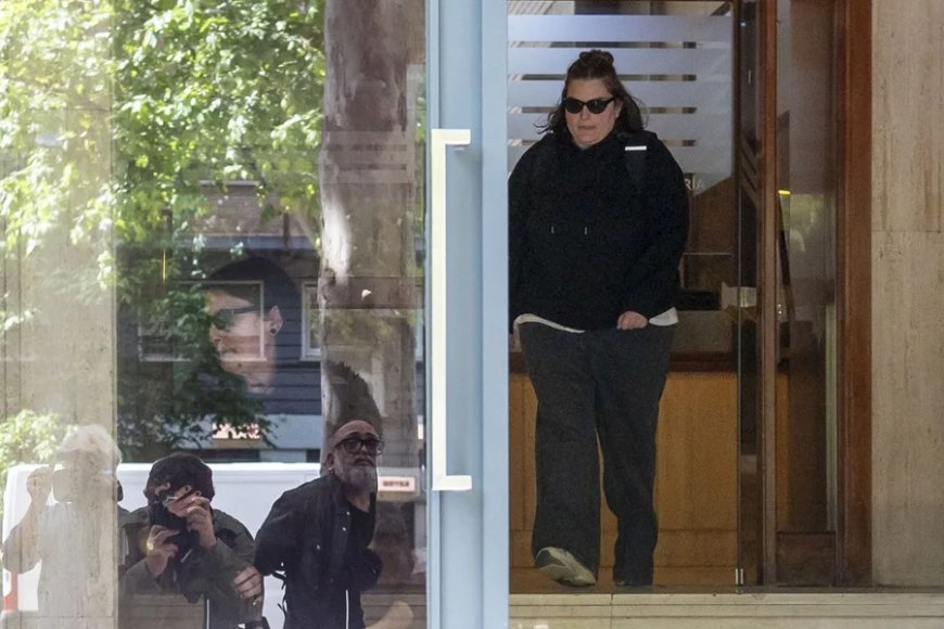 El juez del caso Plus Ultra acuerda investigar a las hijas de Zapatero y a su secretaria