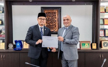 Dos conferencias del Dr. Tamer El-Ghazawy en la Universidad Islamica Sultan Sharif Ali de Brunéi, y la universidad decide distribuir el libro "La filosofía de la reforma civilizatoria en el Corán" del pensador Ali Al-Shorafa a sus estudiantes