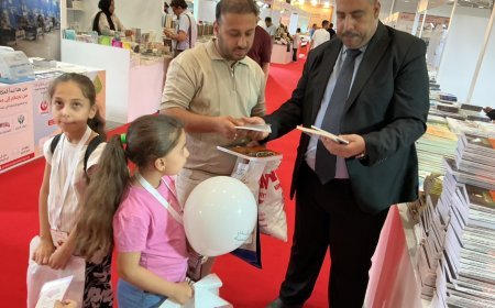 Desde el primer día: Gran afluencia de público en el stand de "Mensaje de la Paz" en la Feria Internacional de Estambul |