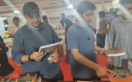 Notable afluencia al pabellón de "Mensaje de Paz" en el segundo día de la Feria Internacional del Libro de Estambul