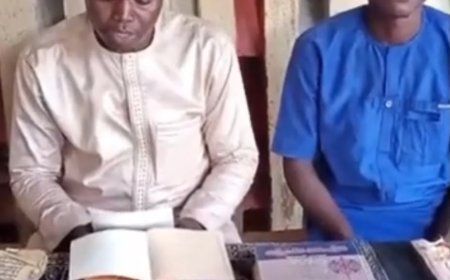 Con video y fotos: Lección educativa en Níger sobre el artículo del pensador Ali Al-Shurafa "La oración sobre el Profeta"