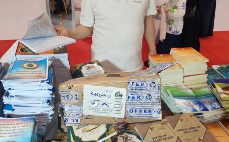 La gran y continua afluencia de público al pabellón de la Fundación Mensaje de la Paz Mundial en la Feria Internacional del Libro de Estambul