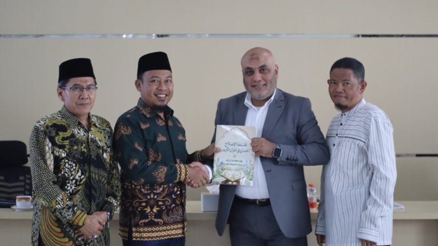 La Universidad Islamica Dar Al-Fatah Lampung en Indonesia decide enseñar el libro «La filosofía de la reforma civilizatoria en el Sagrado Corán» del gran pensador árabe Ali Muhammad Al-Sharfa Al-Hammadi