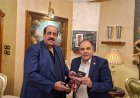 Hazem Qashou recibe a la delegación de la Fundación Mensaje de la Paz, elogia el pensamiento de Ali Al-Shurafa y pide un diálogo árabe que reúna a pensadores